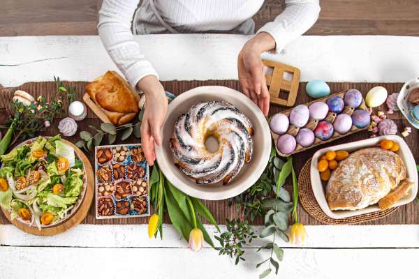 babka wielkanocna, pisanki - świąteczne menu bez glutenu i laktozy